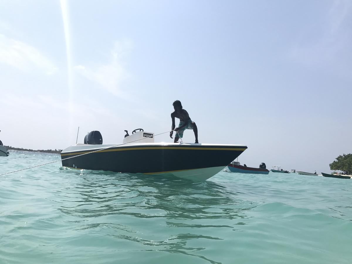 Kahanbu Ocean View Thulusdhoo Exterior photo
